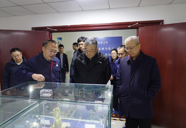 國(guó)機(jī)集團(tuán)黨委書記、董事長(zhǎng)張曉侖到軸研所調(diào)研